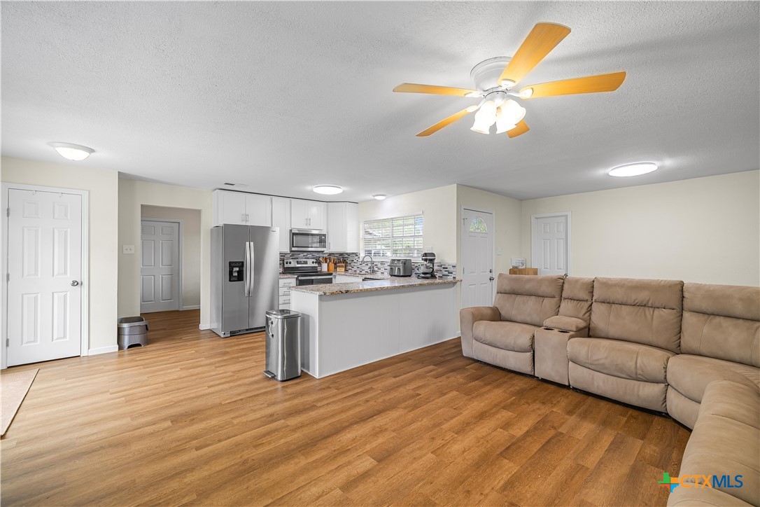 2631 Benbow Road Inez, TX 77968 - Photo 10 of 33