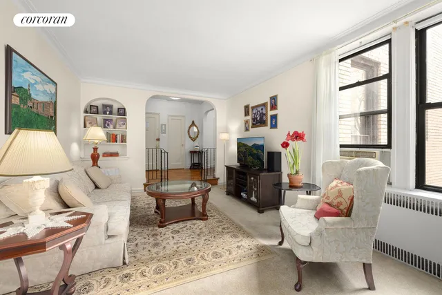 $795,000 | 225 West 25th Street, Unit 3G | Chelsea