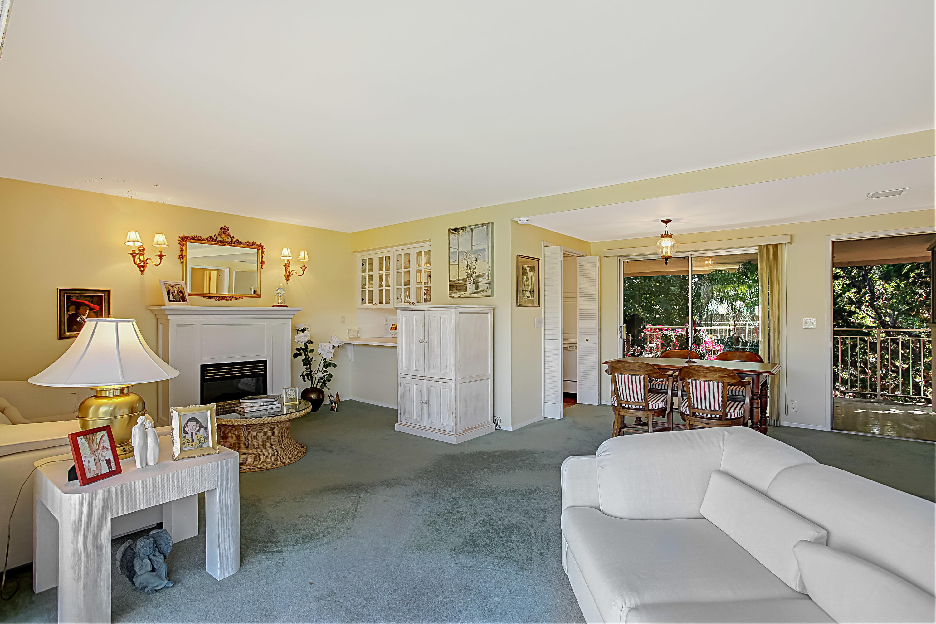5970 Encina Road, Unit 5 Goleta, CA 93117 - Photo 4 of 26 019