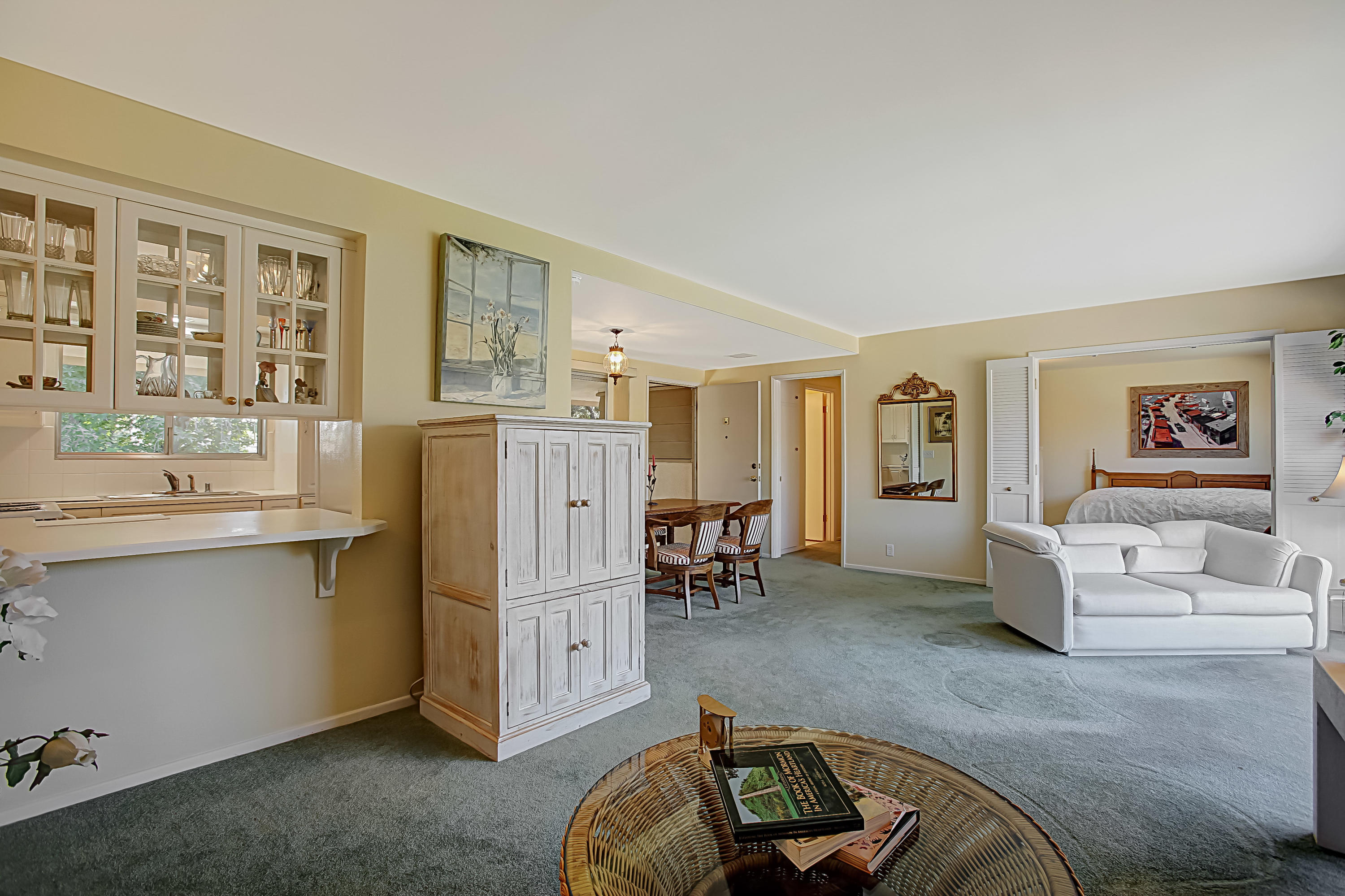 5970 Encina Road, Unit 5 Goleta, CA 93117 - Photo 5 of 26 020