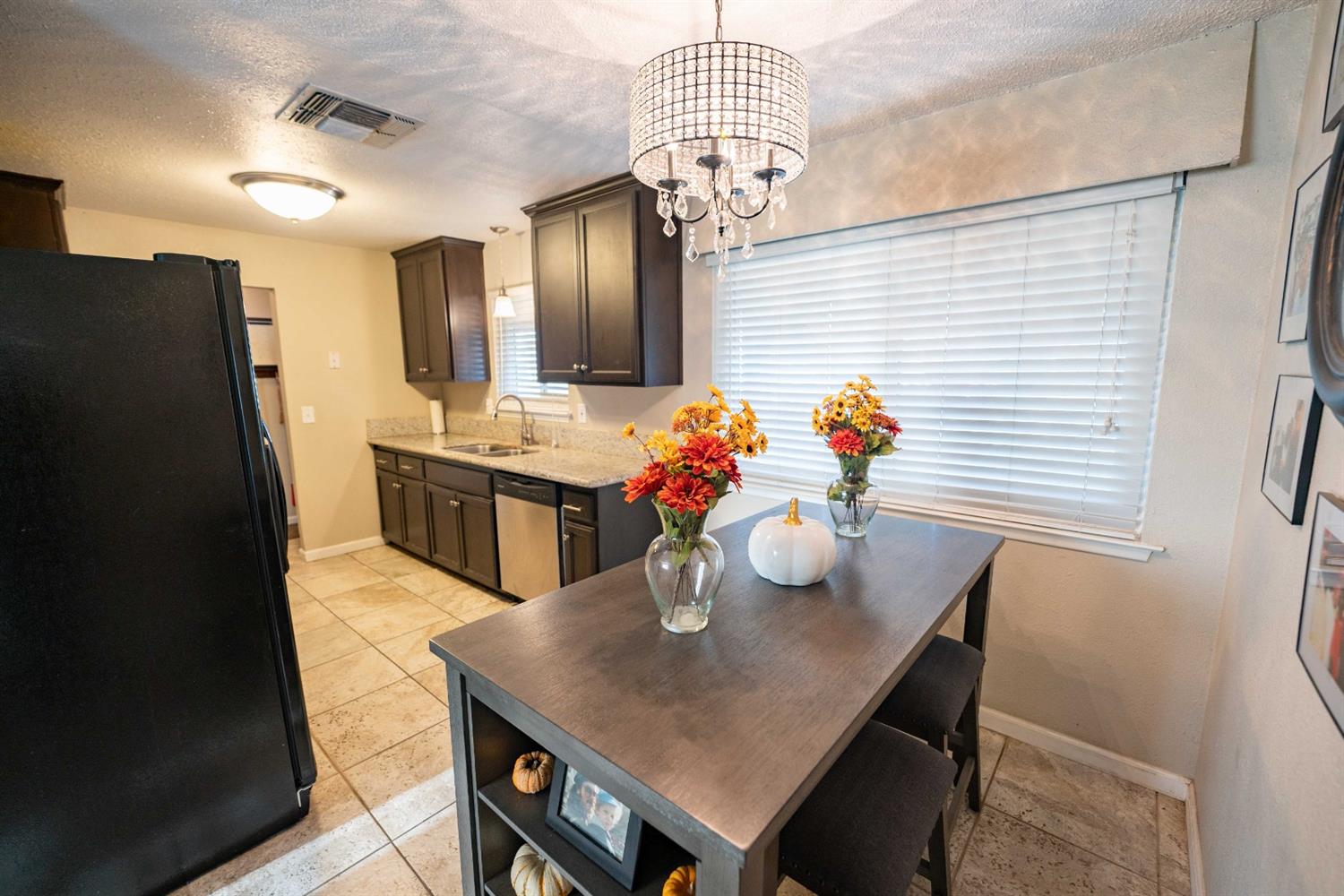 351 West Spring Lane Lemoore, CA 93245 - Photo 21 of 47 Gallery Image 21