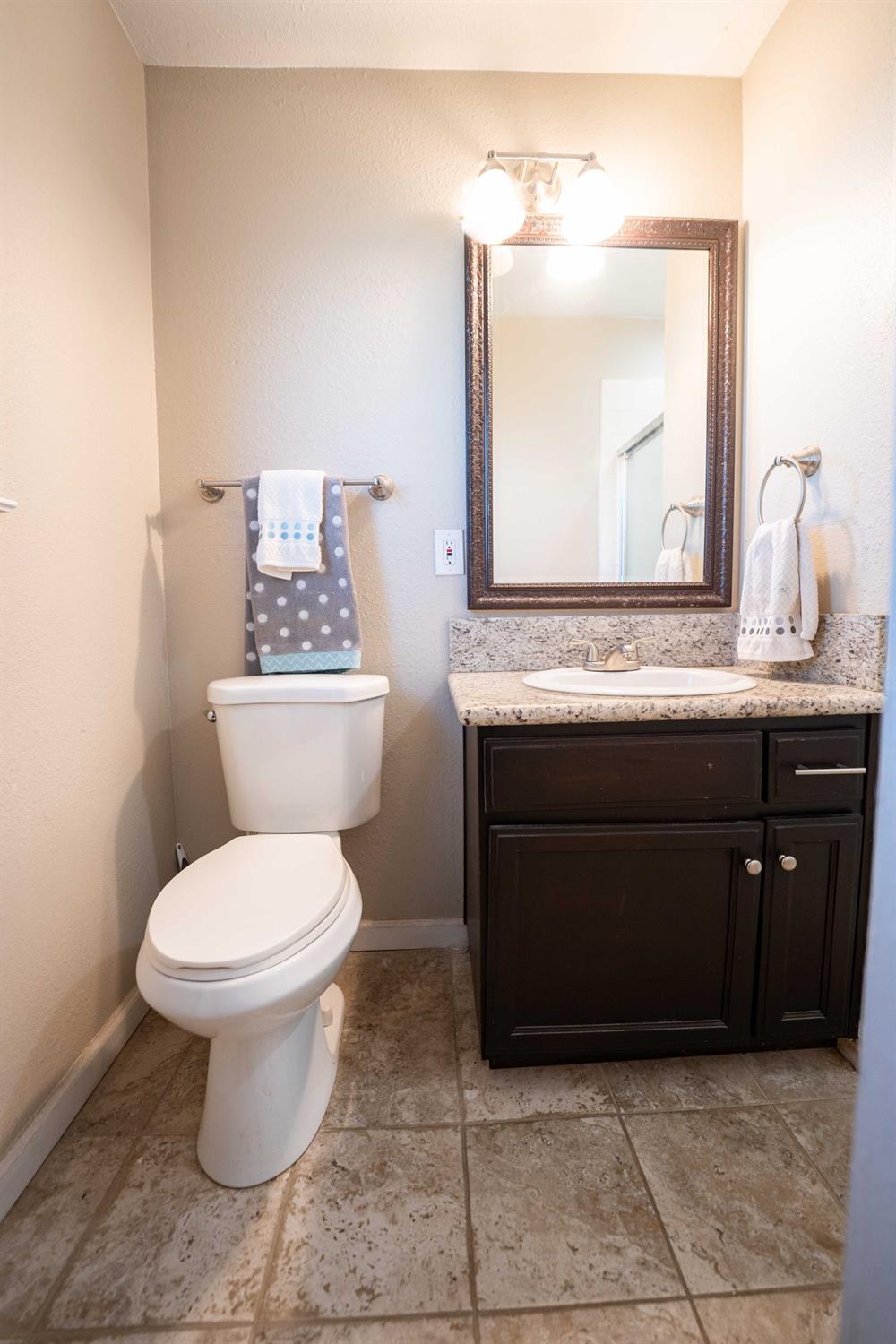 351 West Spring Lane Lemoore, CA 93245 - Photo 35 of 47 Gallery Image 35