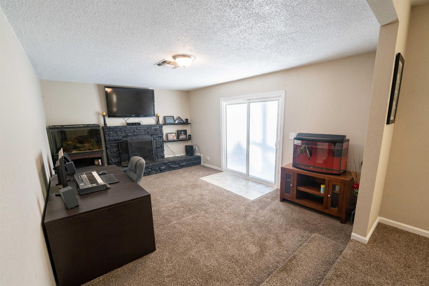 351 West Spring Lane Lemoore, CA 93245 - Photo 10 of 47 Gallery Image 10
