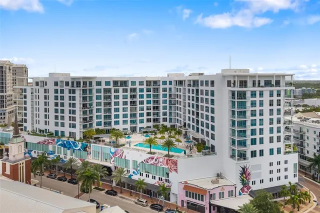 $3,300,000 | 111 South Pineapple Avenue, Unit 1204, Sarasota, FL 34236
