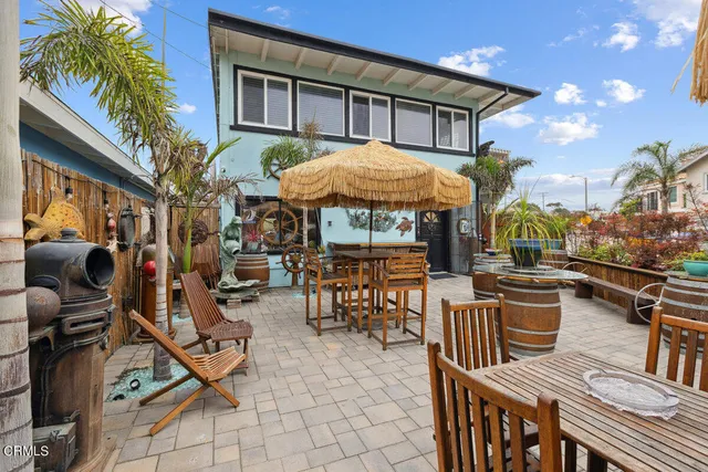 $1,099,000 | 2301 Roosevelt Boulevard, Oxnard, CA 93035