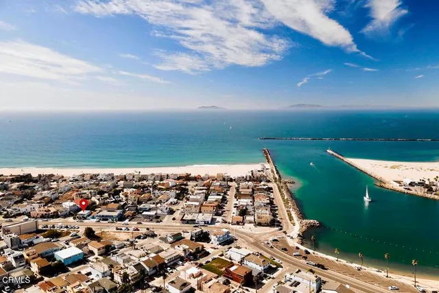 $1,099,000 | 2301 Roosevelt Boulevard, Oxnard, CA 93035