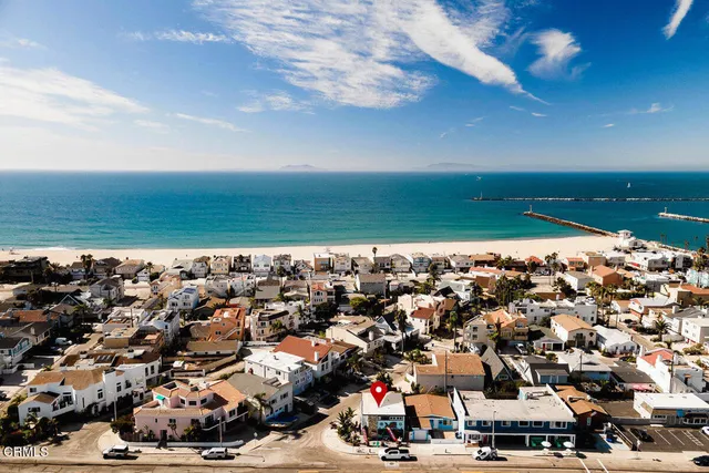 $1,099,000 | 2301 Roosevelt Boulevard, Oxnard, CA 93035