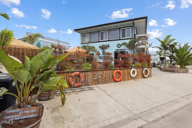 $1,099,000 | 2301 Roosevelt Boulevard, Oxnard, CA 93035