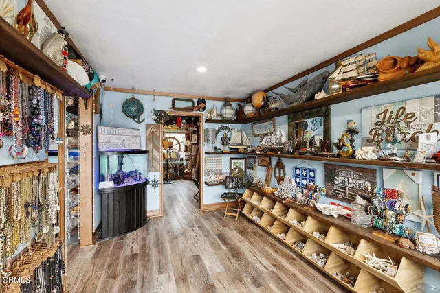 $1,099,000 | 2301 Roosevelt Boulevard, Oxnard, CA 93035