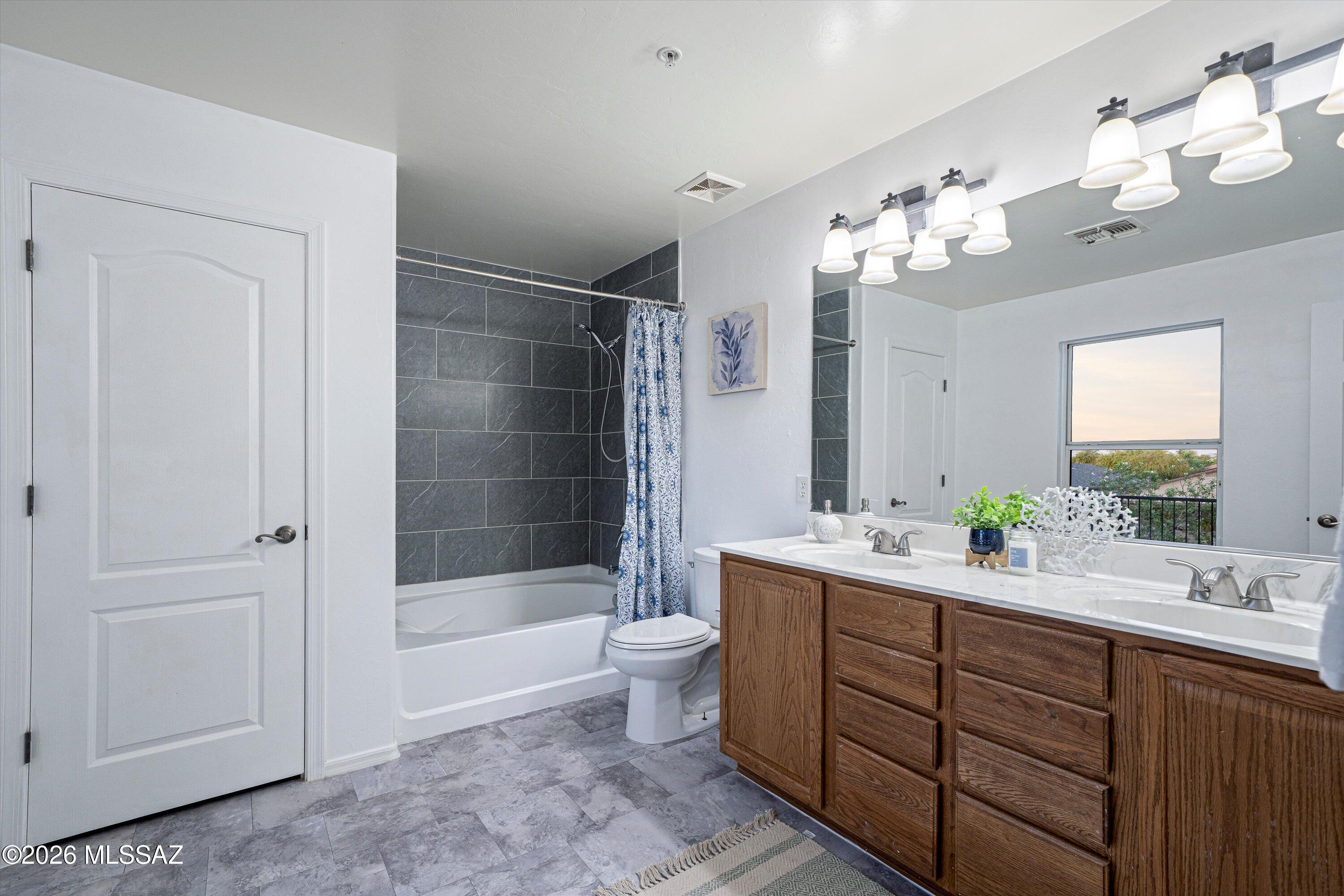 6851 South Salt Cedar Road Tucson, AZ 85756 - Photo 28 of 52 PRIMARY BATHROOM