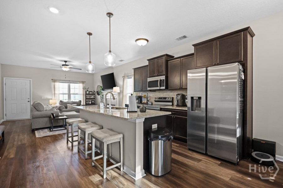 254 Brightleaf Circle Hinesville, GA 31313 - Photo 13 of 37