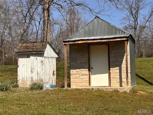 $739,900 | 29086 State Hwy AA, Wright City, MO 63390