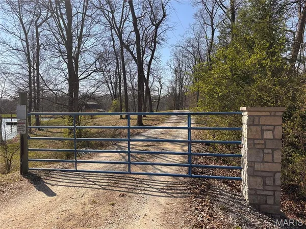 $739,900 | 29086 State Hwy AA, Wright City, MO 63390