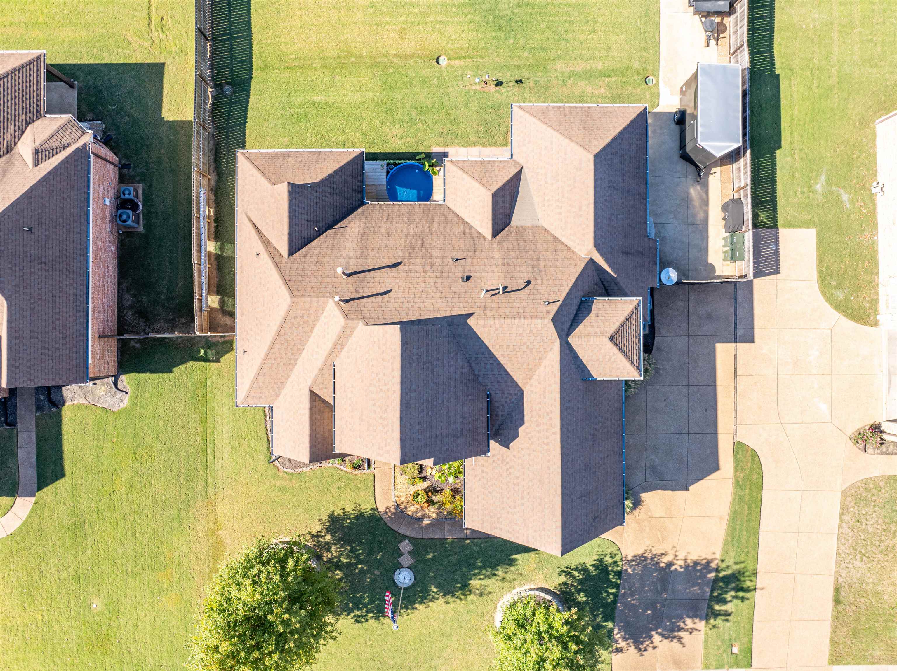 226 Estanaula Road Collierville, TN 38017 - Photo 26 of 32 an aerial view of residential houses with outdoor space