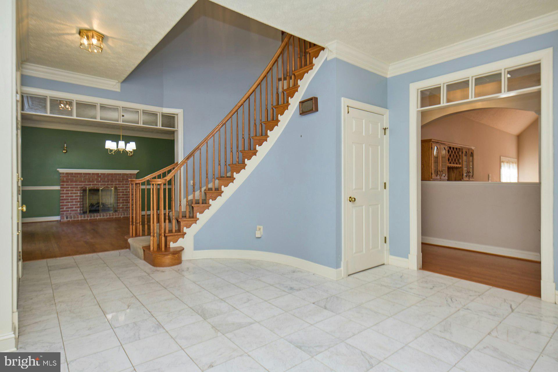 6051 Adams Drive La Plata, MD 20646 - Photo 9 of 72 a view of entryway and hall with a workspace