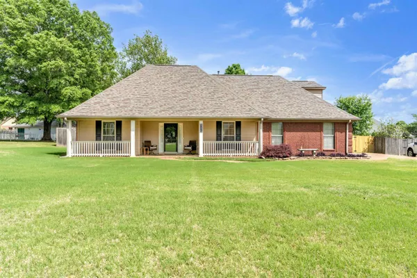 $324,900 | 115 Countrywood Lane, Oakland, TN 38060