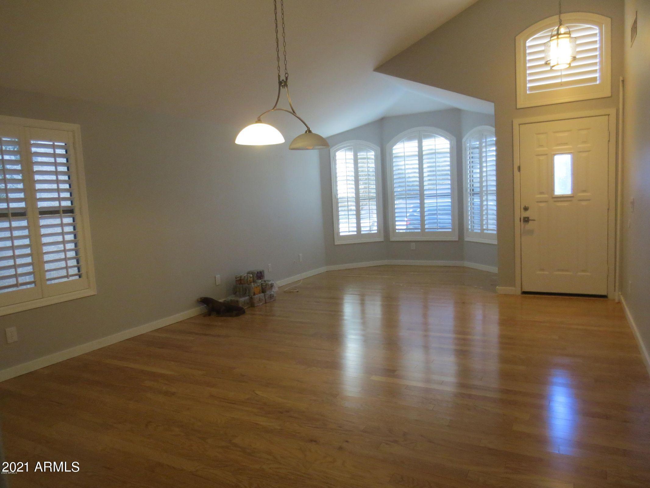 4712 East Swilling Road Phoenix, AZ 85050 - Photo 3 of 11 4