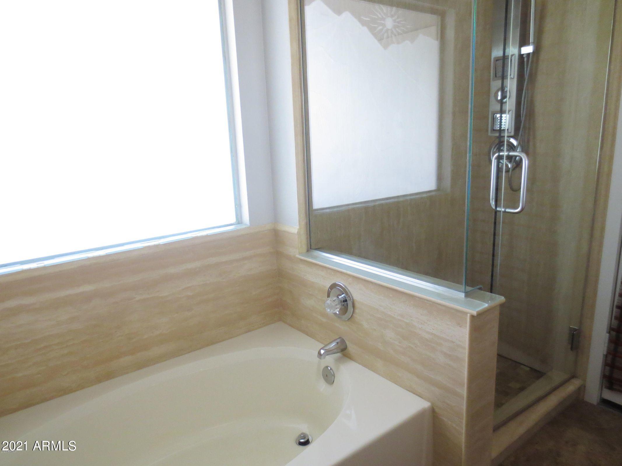 4712 East Swilling Road Phoenix, AZ 85050 - Photo 8 of 11 9