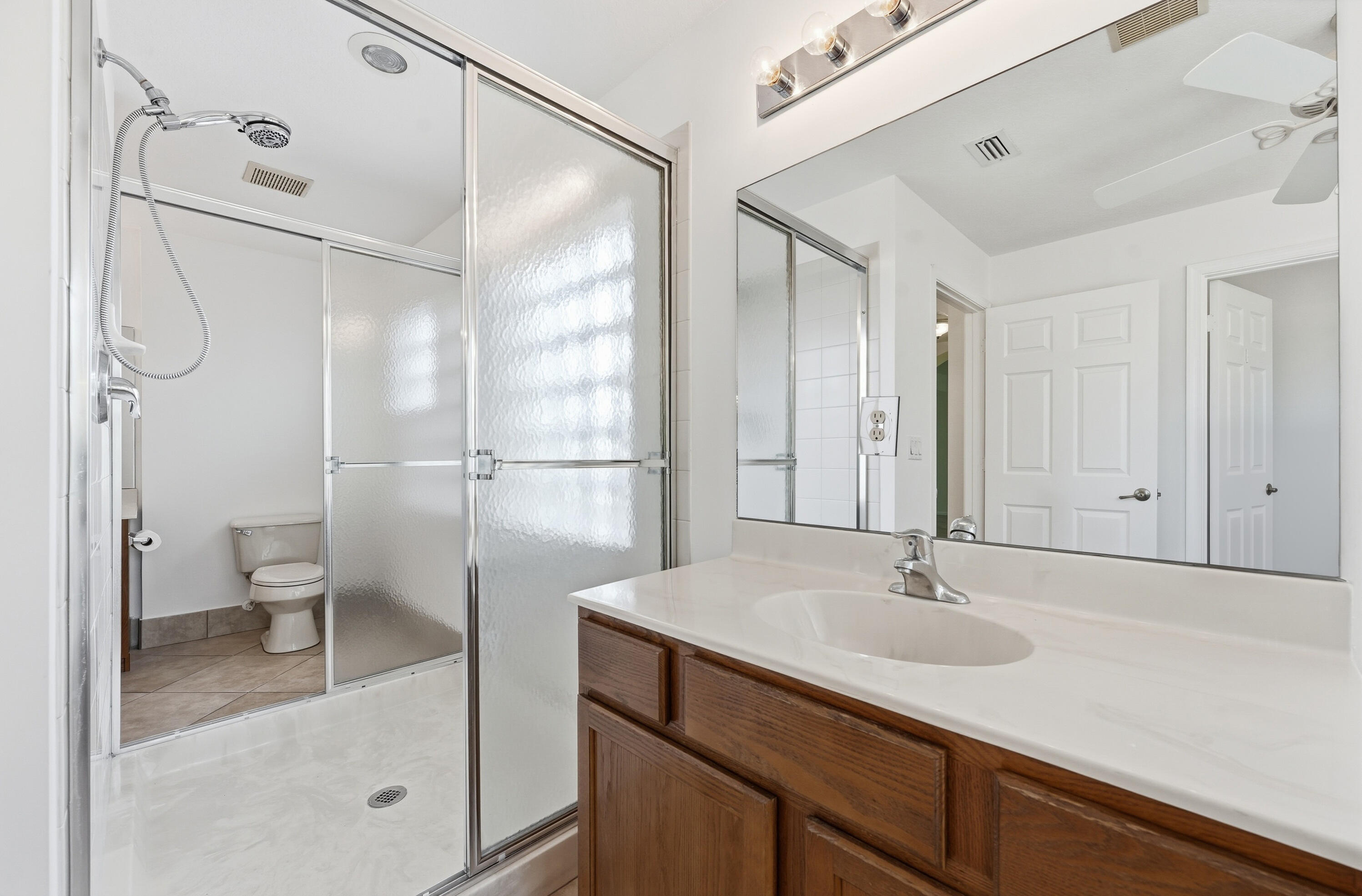 1275 Rose Gate Boulevard Riviera Beach, FL 33404 - Photo 20 of 45 20_dsc03409