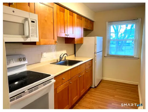 $1,325 | 185 Scott Road, Unit 3A, Waterbury, CT 06705
