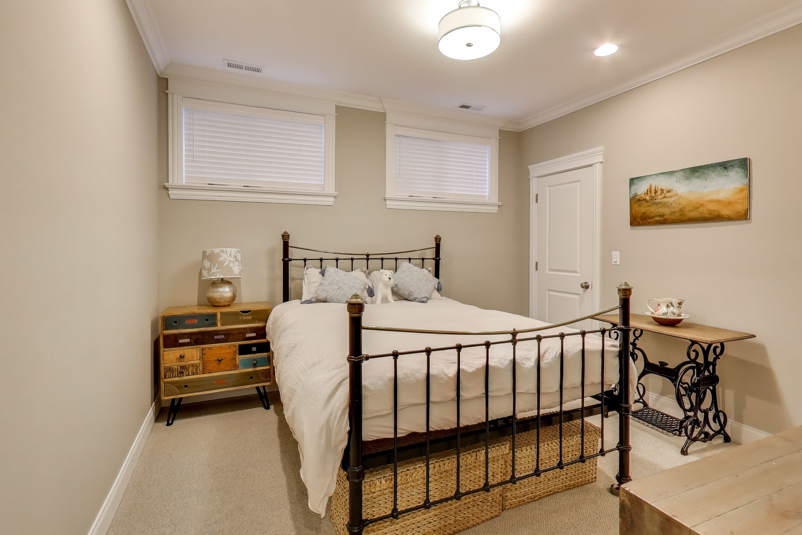 1226 West Henderson Street Chicago, IL 60657 - Photo 20 of 32 a bedroom with a bed and a window