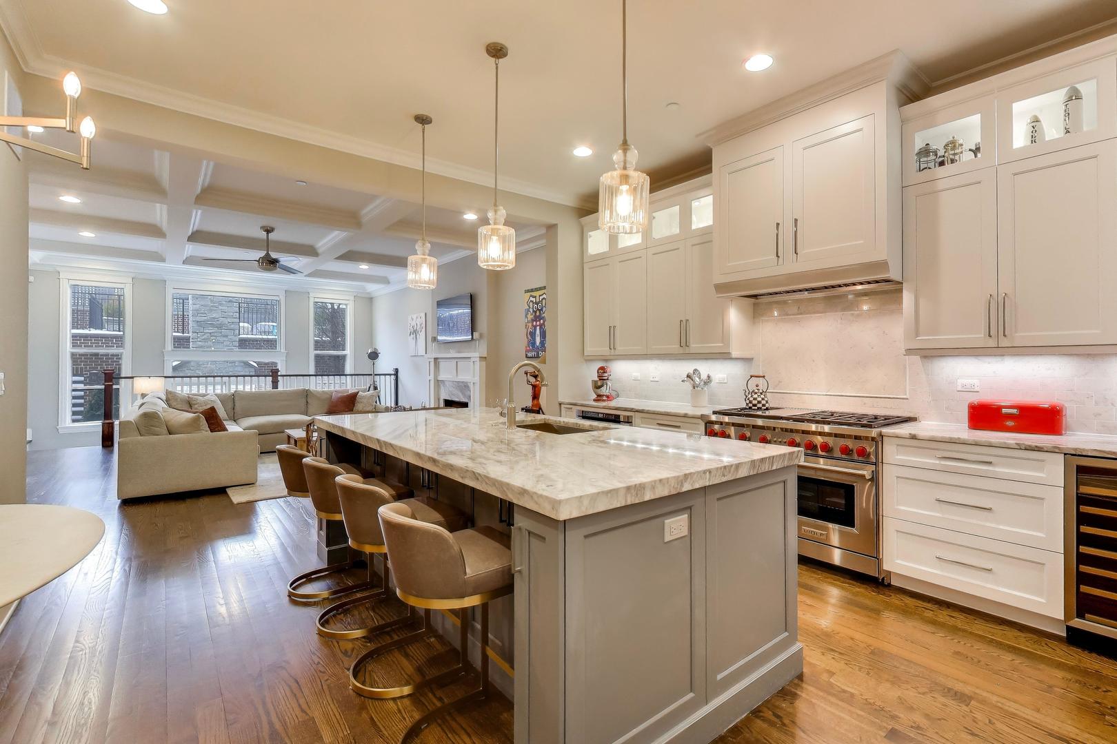 1226 West Henderson Street Chicago, IL 60657 - Photo 5 of 32