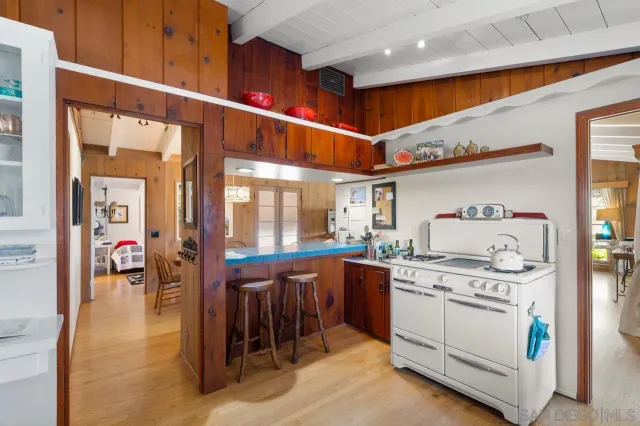 $6,750 | 760 Rushville Street, La Jolla, CA 92037