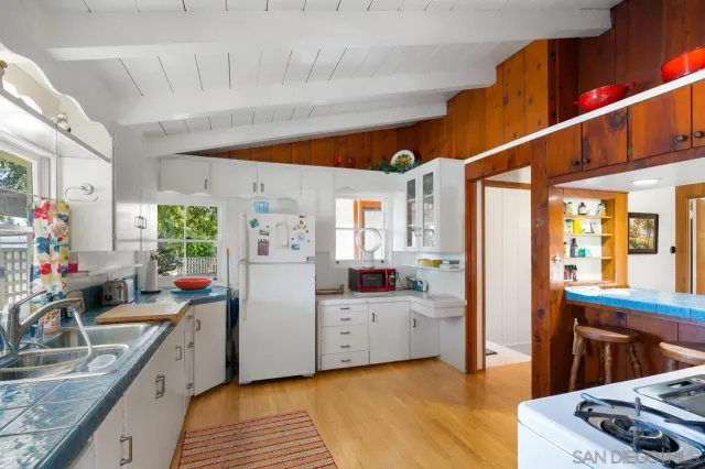 $6,750 | 760 Rushville Street, La Jolla, CA 92037