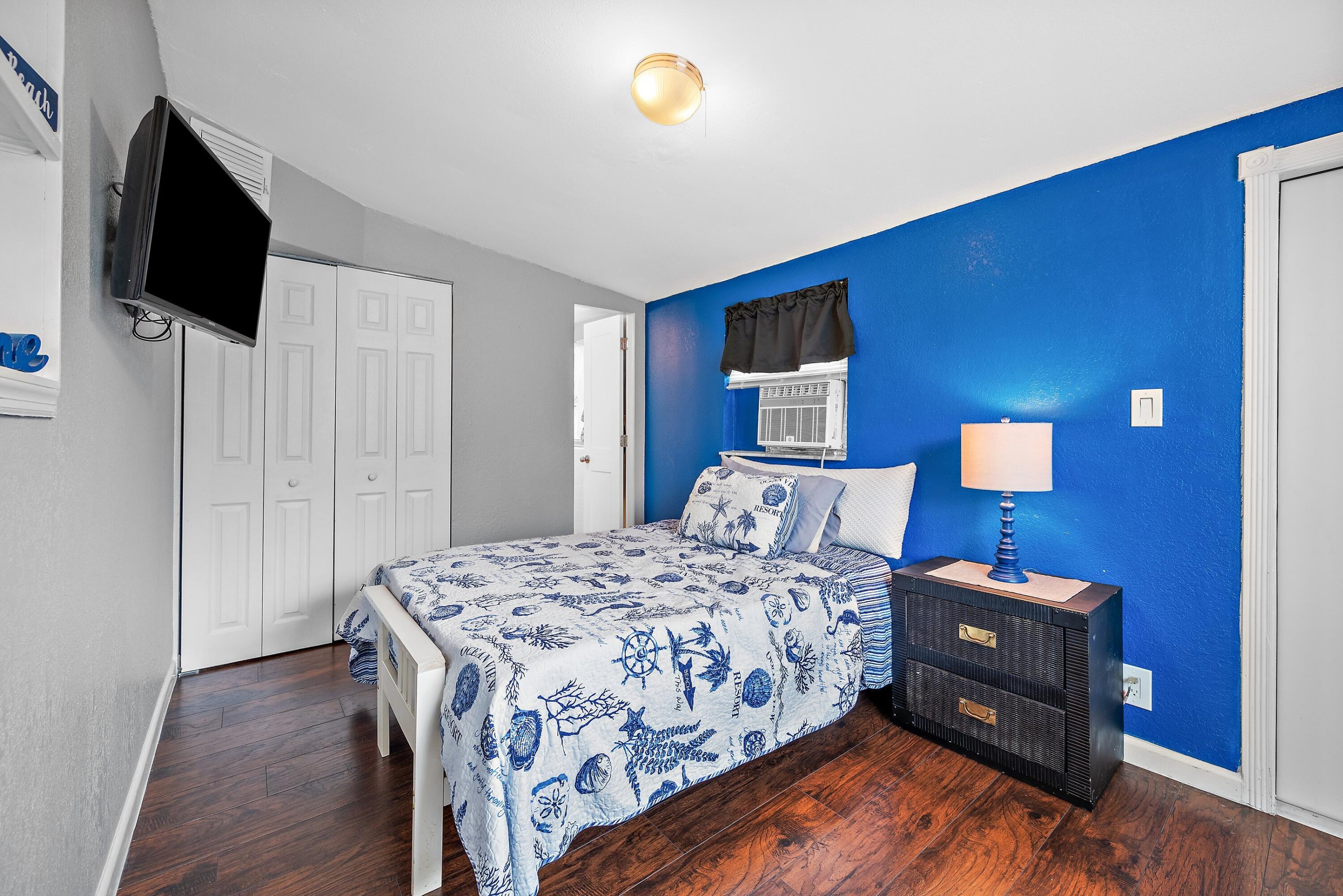409 Manchester Street Boca Raton, FL 33487 - Photo 12 of 32 Bedroom #3