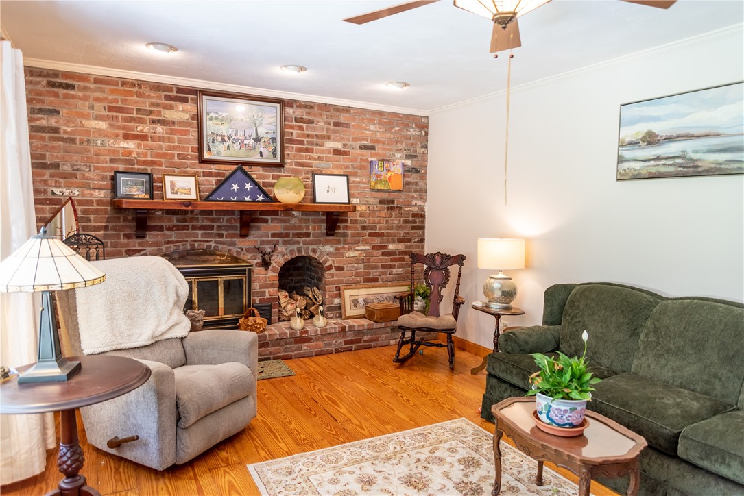 282 Arcadia Road Richmond, RI 02832 - Photo 12 of 42