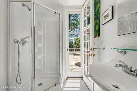 $1,595,000 | 14A W End Avenue, Old Greenwich, CT 06870