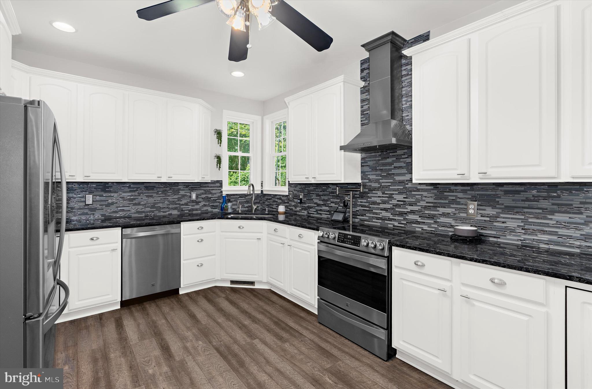 1401 Emmanuel Church Road Huntingtown, MD 20639 - Photo 12 of 45 Huge Country Kitchen