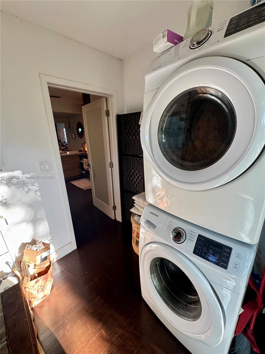 7020 Northeast 5th Avenue Miami, FL 33138 - Photo 21 of 42 a utility room with dryer and washer