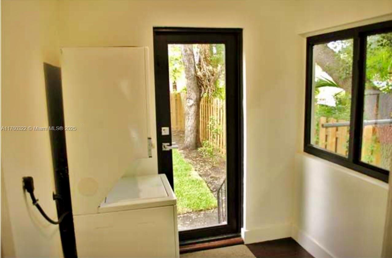 7020 Northeast 5th Avenue Miami, FL 33138 - Photo 41 of 42 a bathroom with a bathtub