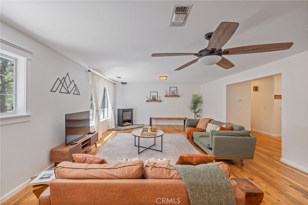48866 Rock Point Road Oakhurst, CA 93644 - Photo 8 of 59