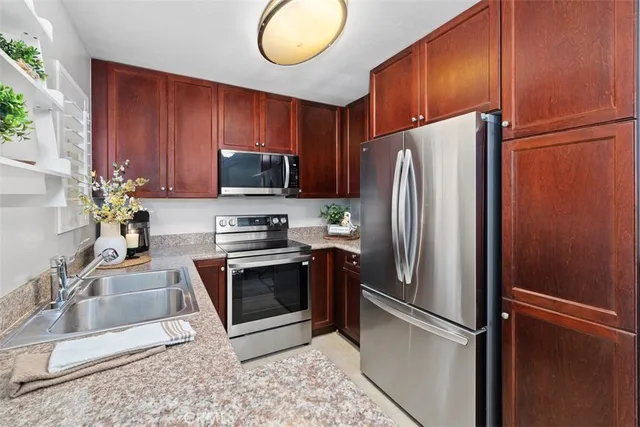 $399,900 | 5642 Amaya Drive, Unit 98, La Mesa, CA 91942