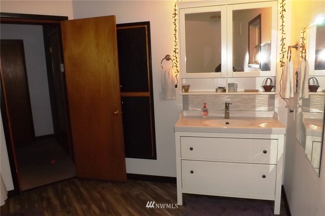 183 Limestone Point Road Friday Harbor, WA 98250 - Photo 8 of 25 Gallery Image 8