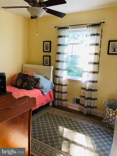 6514 Rivington Road Springfield, VA 22152 - Photo 28 of 30 Bedroom