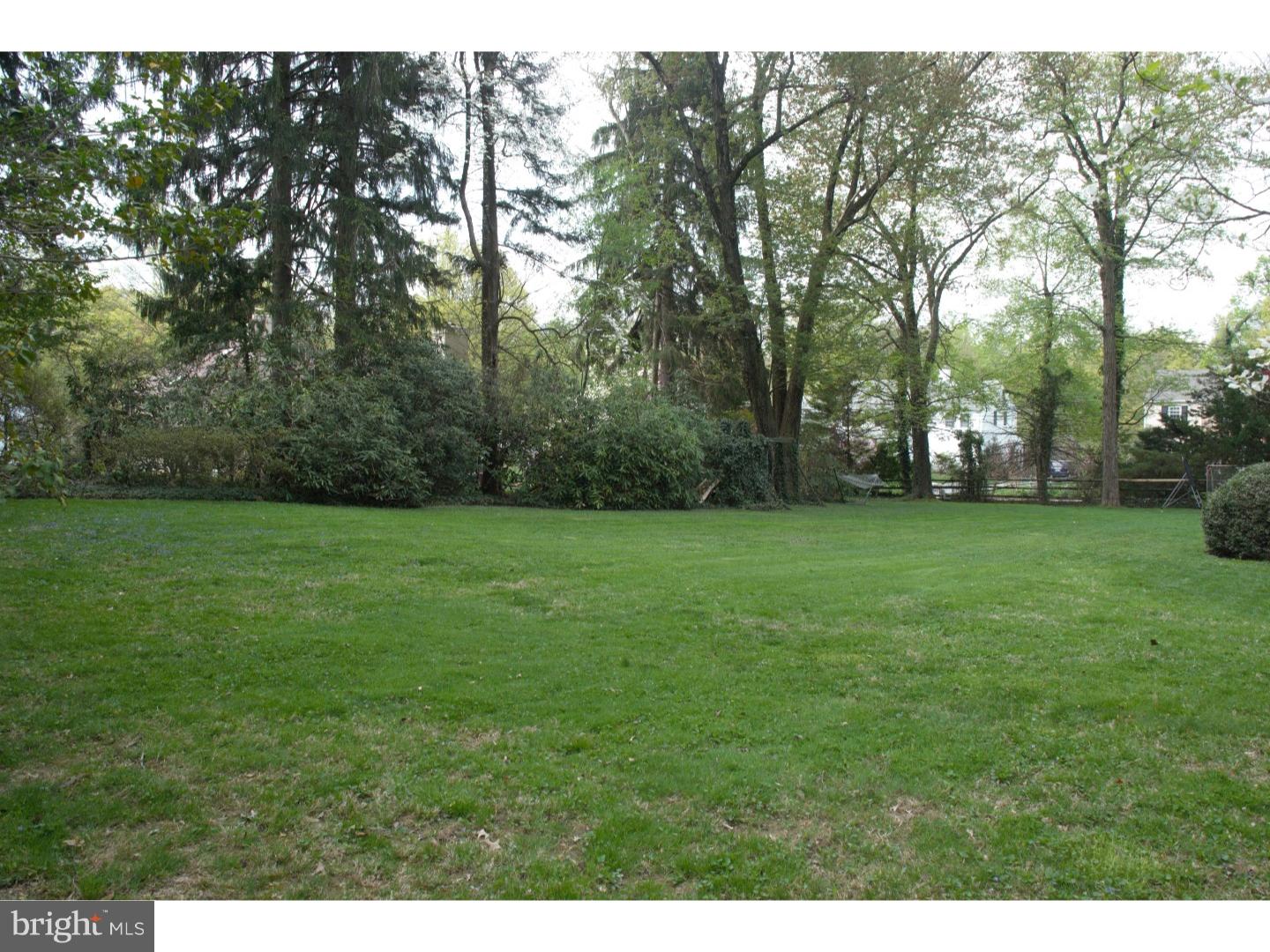 285 Woodland Road Wayne, PA 19087 - Photo 3 of 20