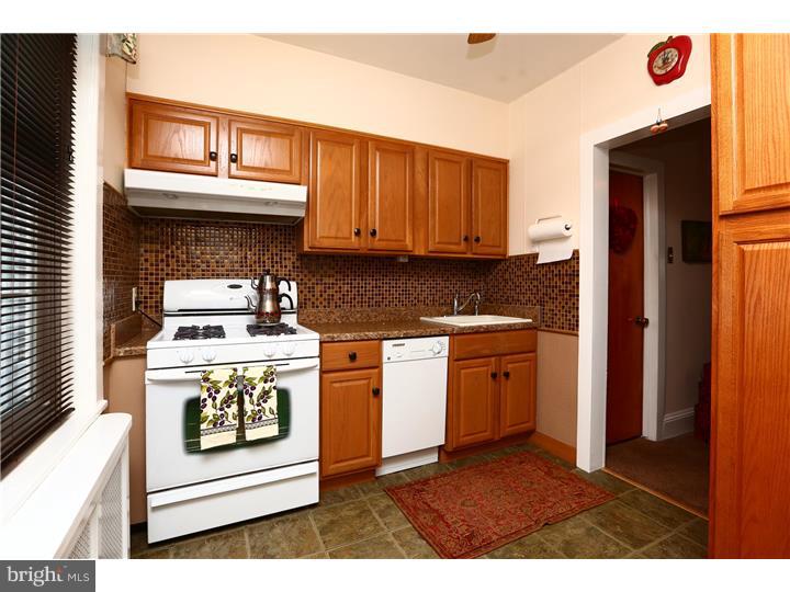 532 Roxborough Avenue Philadelphia, PA 19128 - Photo 11 of 20 Kitchen