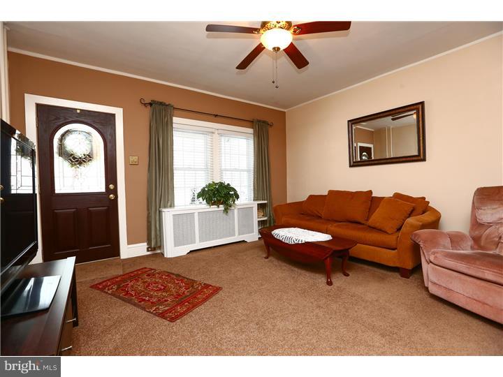 532 Roxborough Avenue Philadelphia, PA 19128 - Photo 3 of 20 Living Room