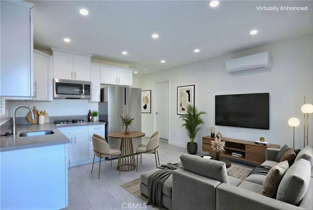 $1,850 | 14604 1/2 Cohasset Street, Van Nuys, CA 91405