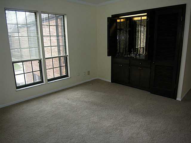 3508 Rue De Fleur Columbus, OH 43221 - Photo 11 of 24