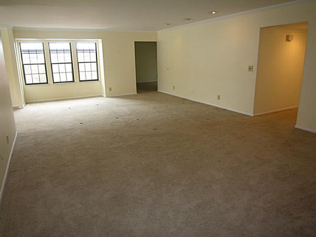 3508 Rue De Fleur Columbus, OH 43221 - Photo 4 of 24