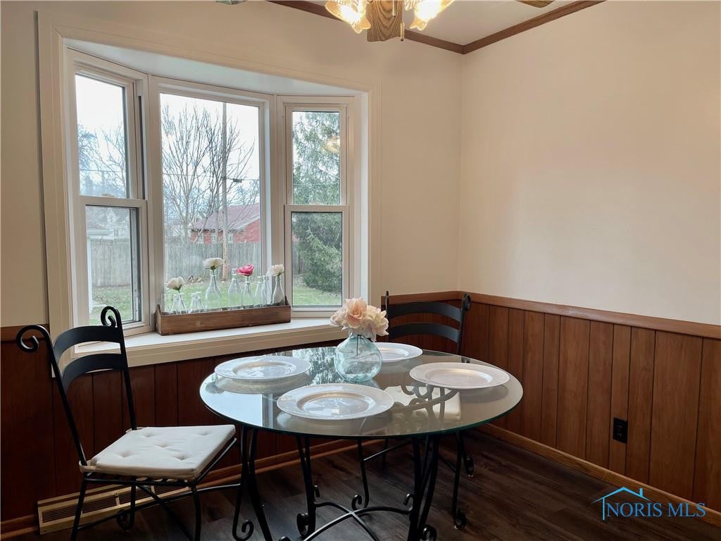 2127 Maginnis Road Oregon, OH 43616 - Photo 9 of 19 Gallery Image 9