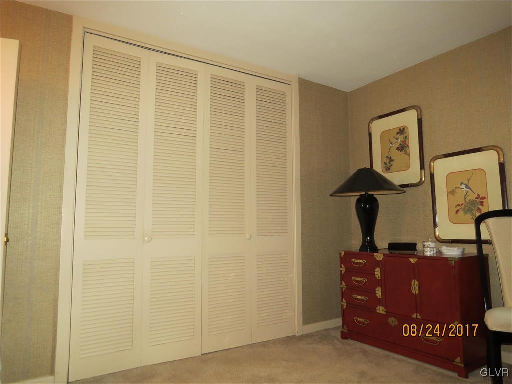 650 East Macada Road Bethlehem, PA 18017 - Photo 4 of 22 Gallery Image 4