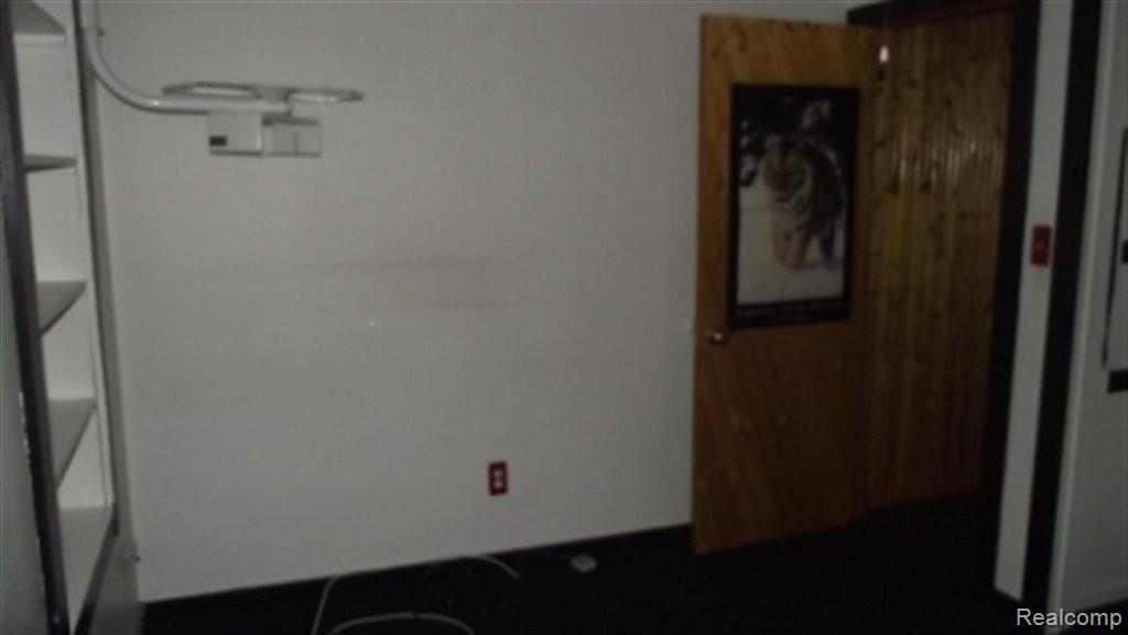 215 Shadowlawn Street Inkster, MI 48141 - Photo 5 of 11 DSCF3453.JPG