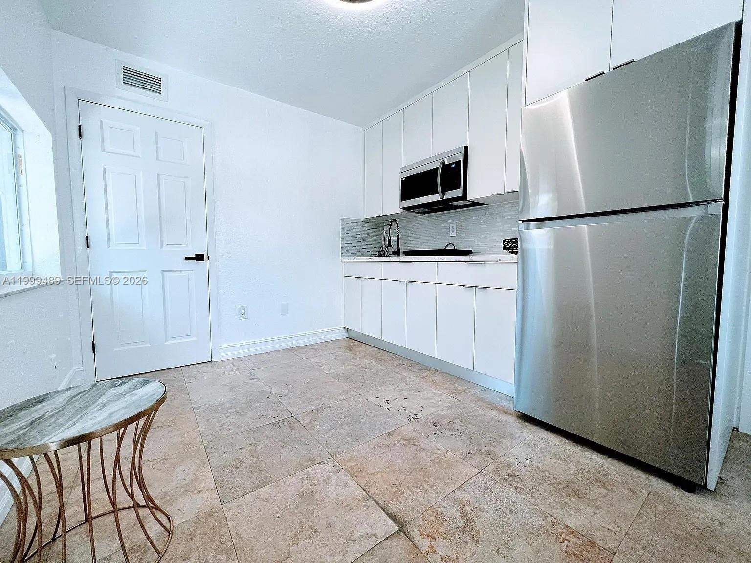 4310 Southwest 7th Street Miami, FL 33134 - Photo 17 of 33