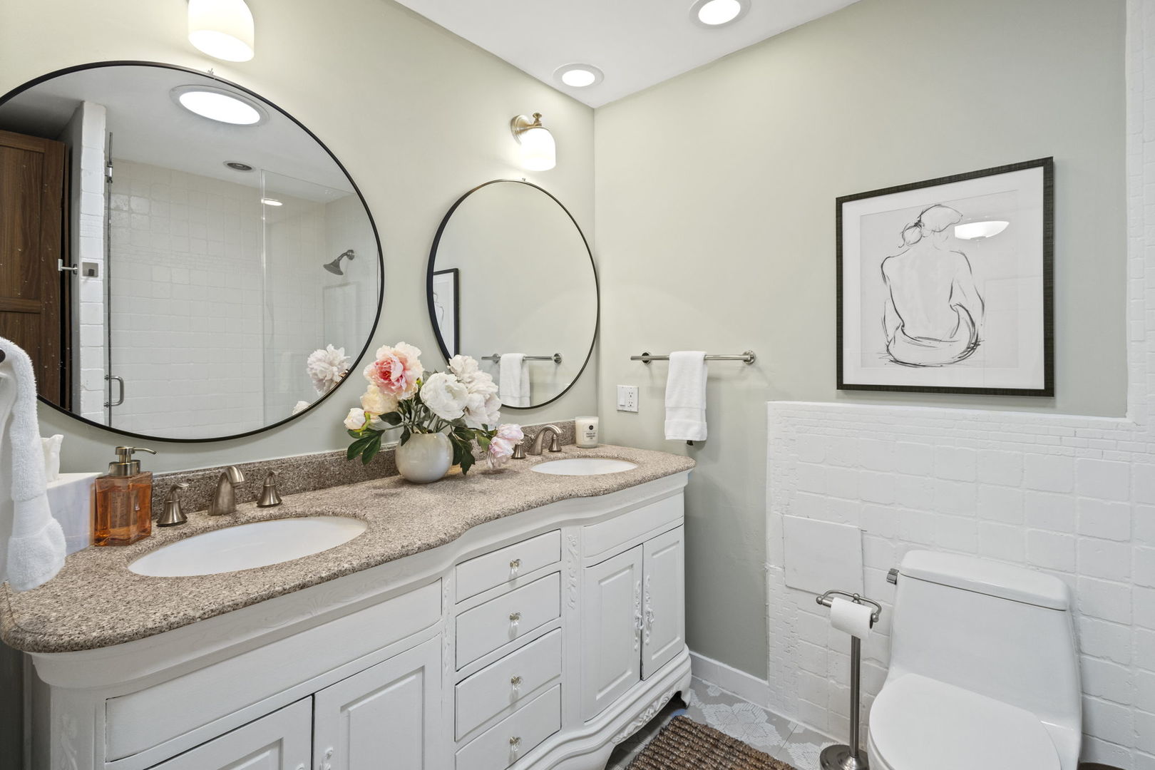17 East Division Street, Unit 3E Chicago, IL 60611 - Photo 24 of 31