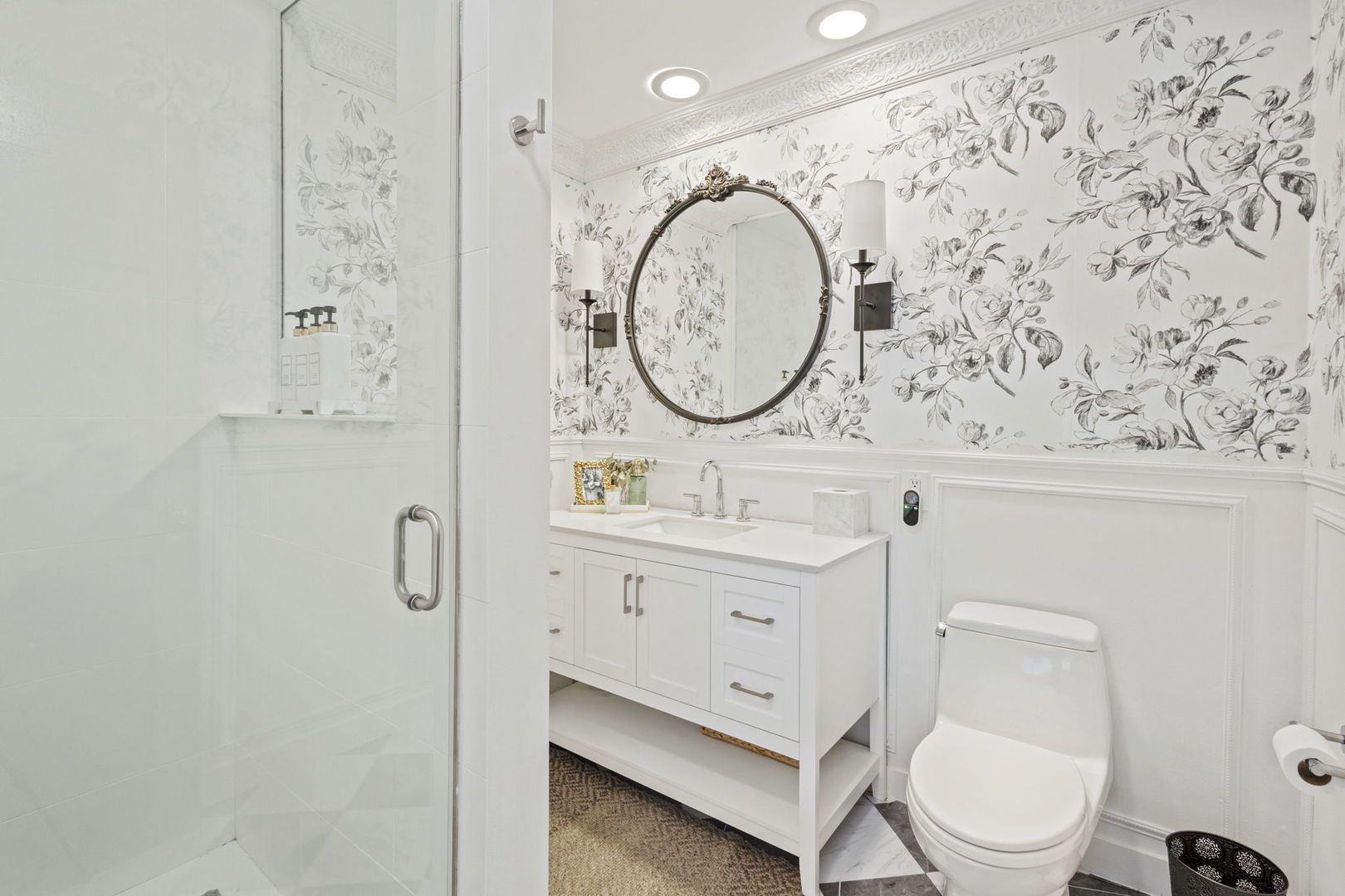 17 East Division Street, Unit 3E Chicago, IL 60611 - Photo 27 of 31